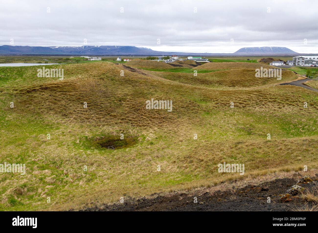Les pseudocratères Skútustaðagígar dans la région de Mývatn dans le nord de l'Islande. Banque D'Images