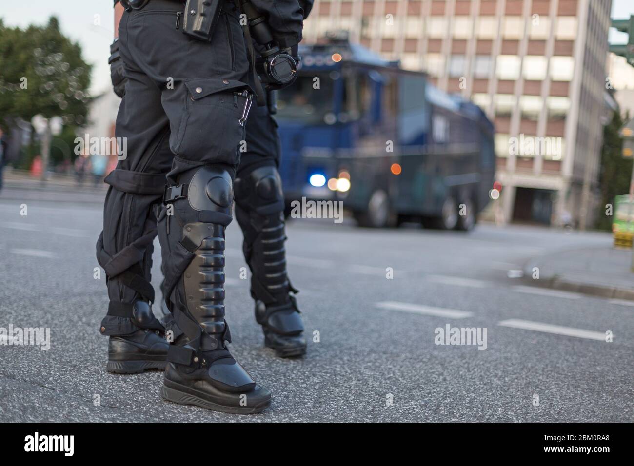 police anti-émeutes allemande avec gardes-tibias Banque D'Images