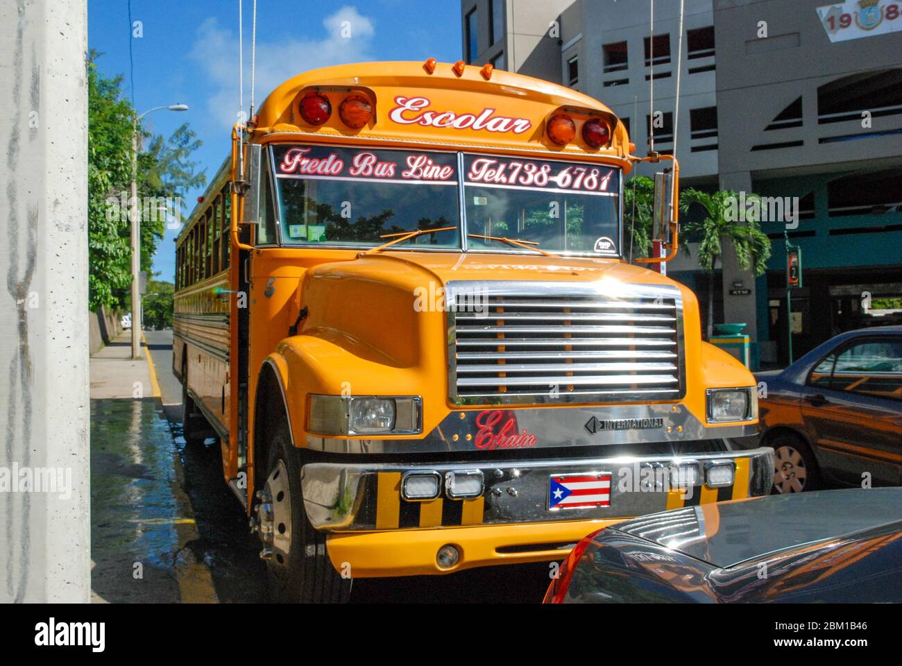 Bus escolar, bus scolaire à Porto Rico, géré par la ligne de bus Fredo Banque D'Images