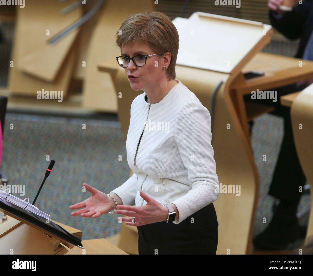 Nicola Sturgeon pendant Covid-19 questions du Premier ministre au Parlement écossais, Édimbourg. Banque D'Images