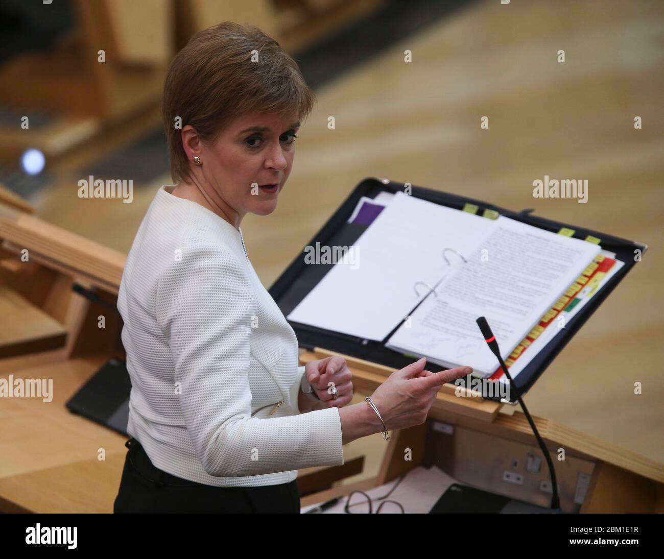 Nicola Sturgeon pendant Covid-19 questions du Premier ministre au Parlement écossais, Édimbourg. Banque D'Images