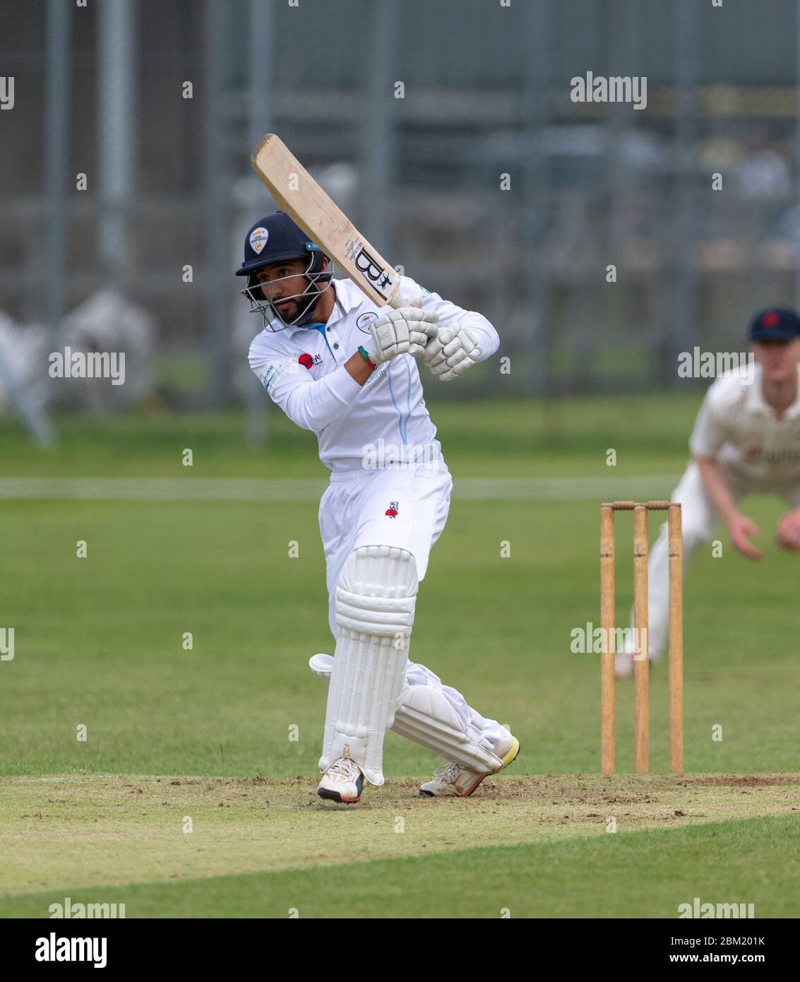 Anuj Dal batting pour Derbyshire 2e XI dans un match de championnat de 3 jours contre Lancashire au Belper Meadows CC 17 juin 2019 Banque D'Images