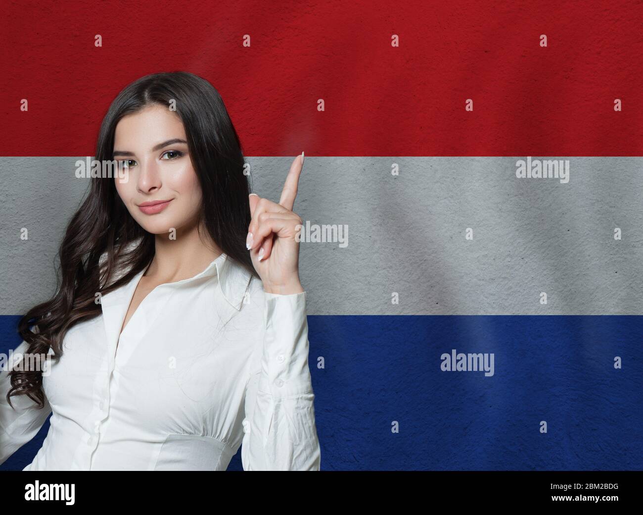 Femme avec pouce vers le haut. Concept d'éducation ou d'affaires Banque D'Images