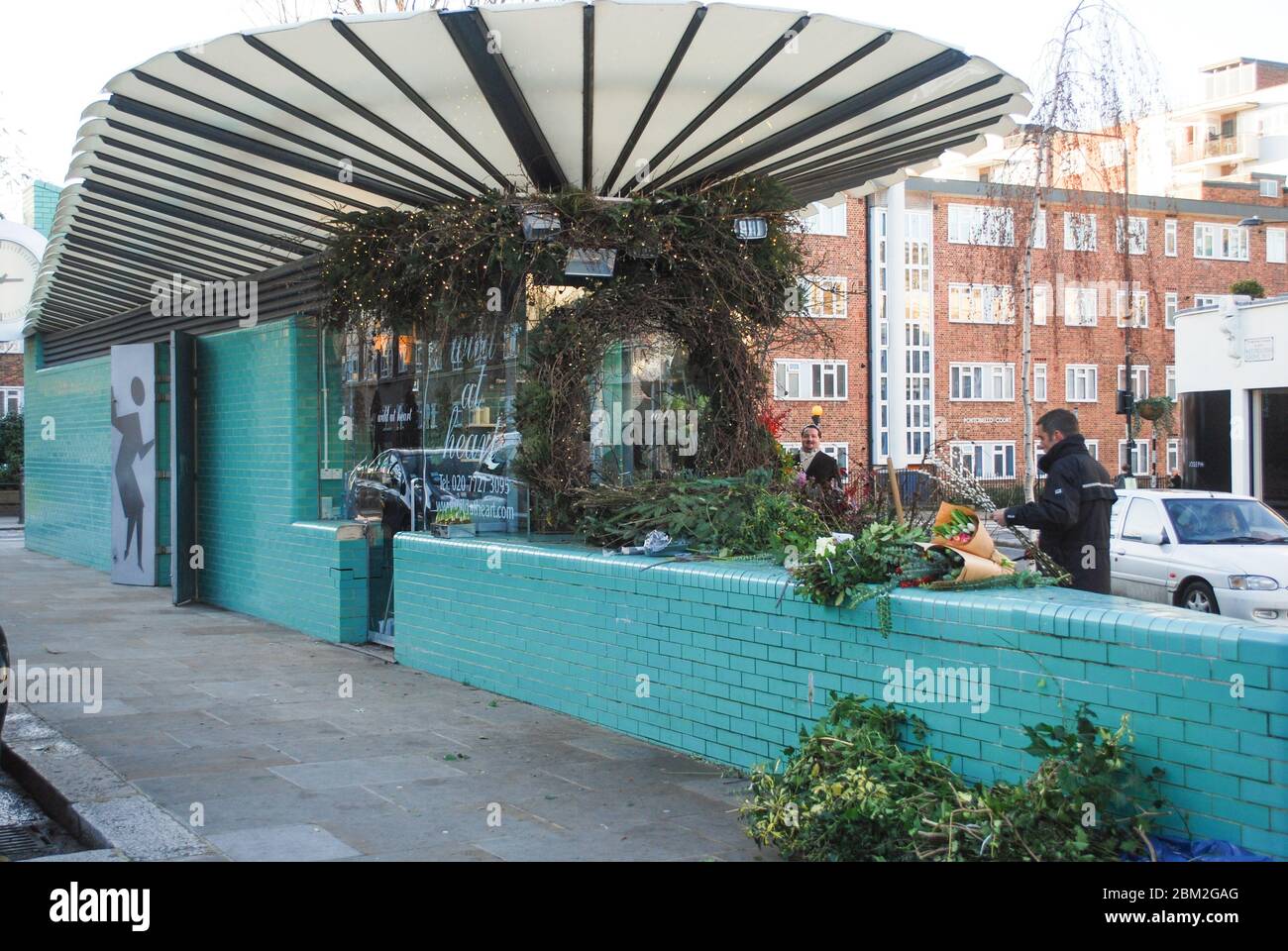 WC de bain de fleurs et de toilettes publiques Westboune Grove, Londres W2 5SH par CZWG Piers Gough Banque D'Images