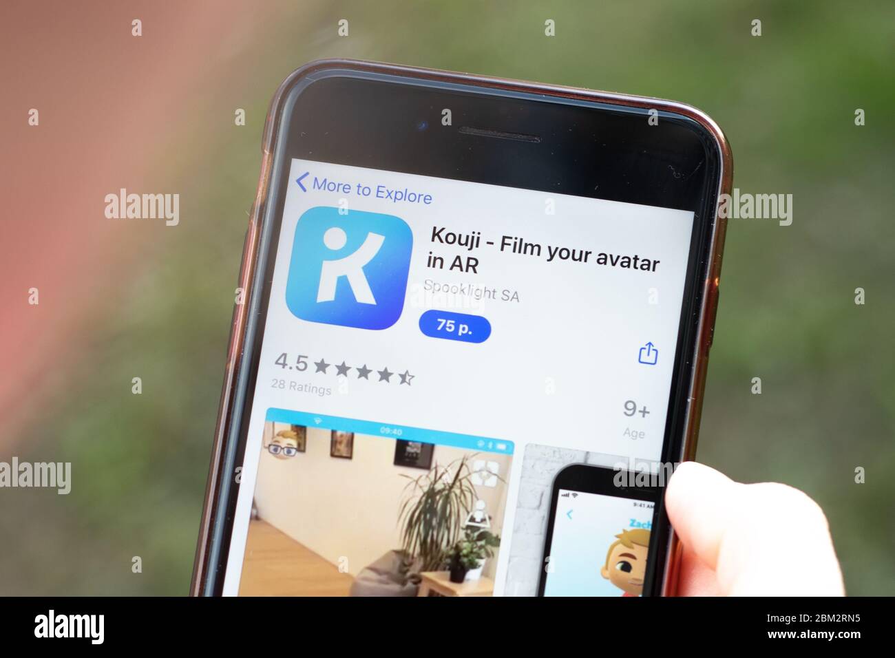 New York, Etats-Unis - 1er mai 2020 : gros plan du logo de l'application Kouji sur l'écran du téléphone, Editorial Banque D'Images