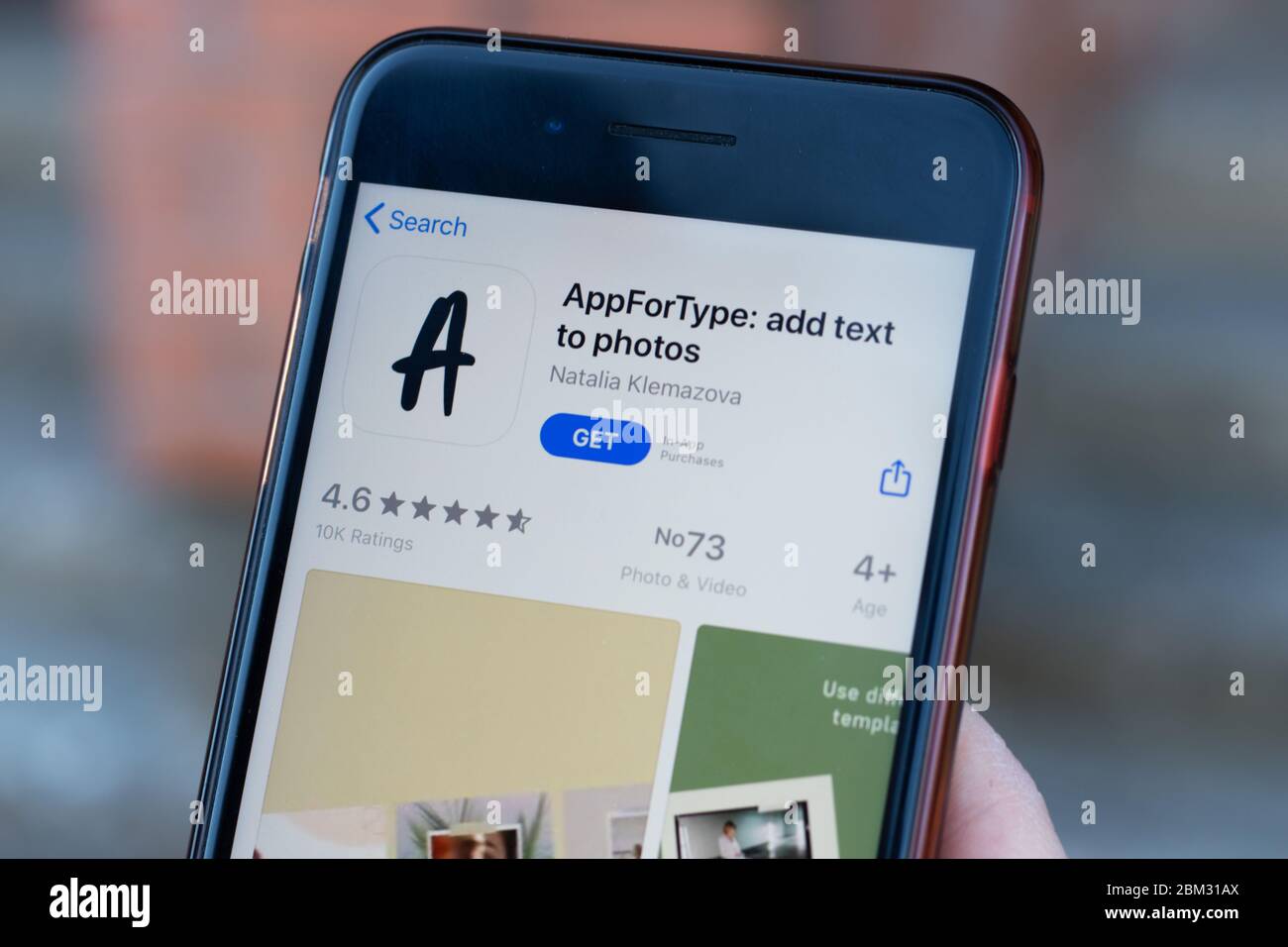 New York, Etats-Unis - 1er mai 2020 : gros plan du logo de l'application AppForType sur l'écran du téléphone, éditorial Banque D'Images