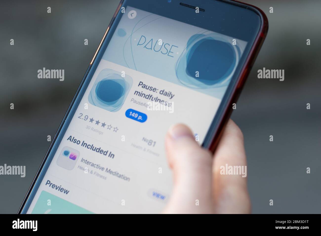 New York, Etats-Unis - 1er mai 2020 : gros plan du logo de l'application pause sur l'écran du téléphone, Editorial Banque D'Images