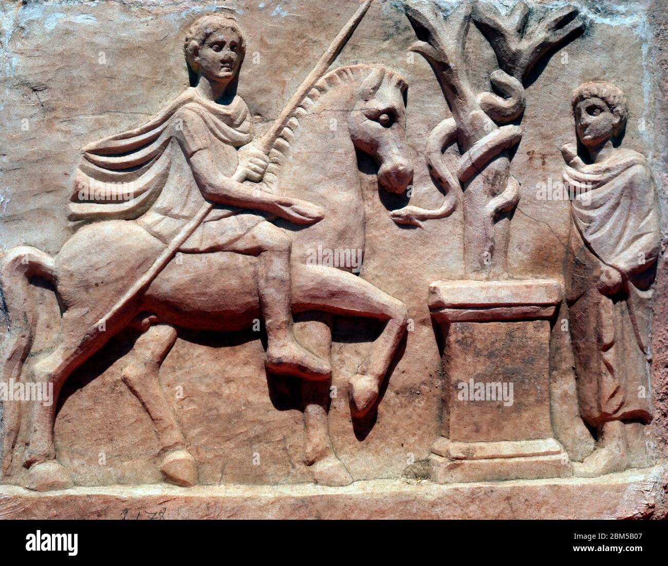 Ephèse, Turquie, relief héroïque, hellénistique 1er siècle av. J.-C., sanctuaire de maison trouvé dans une villa romaine Banque D'Images