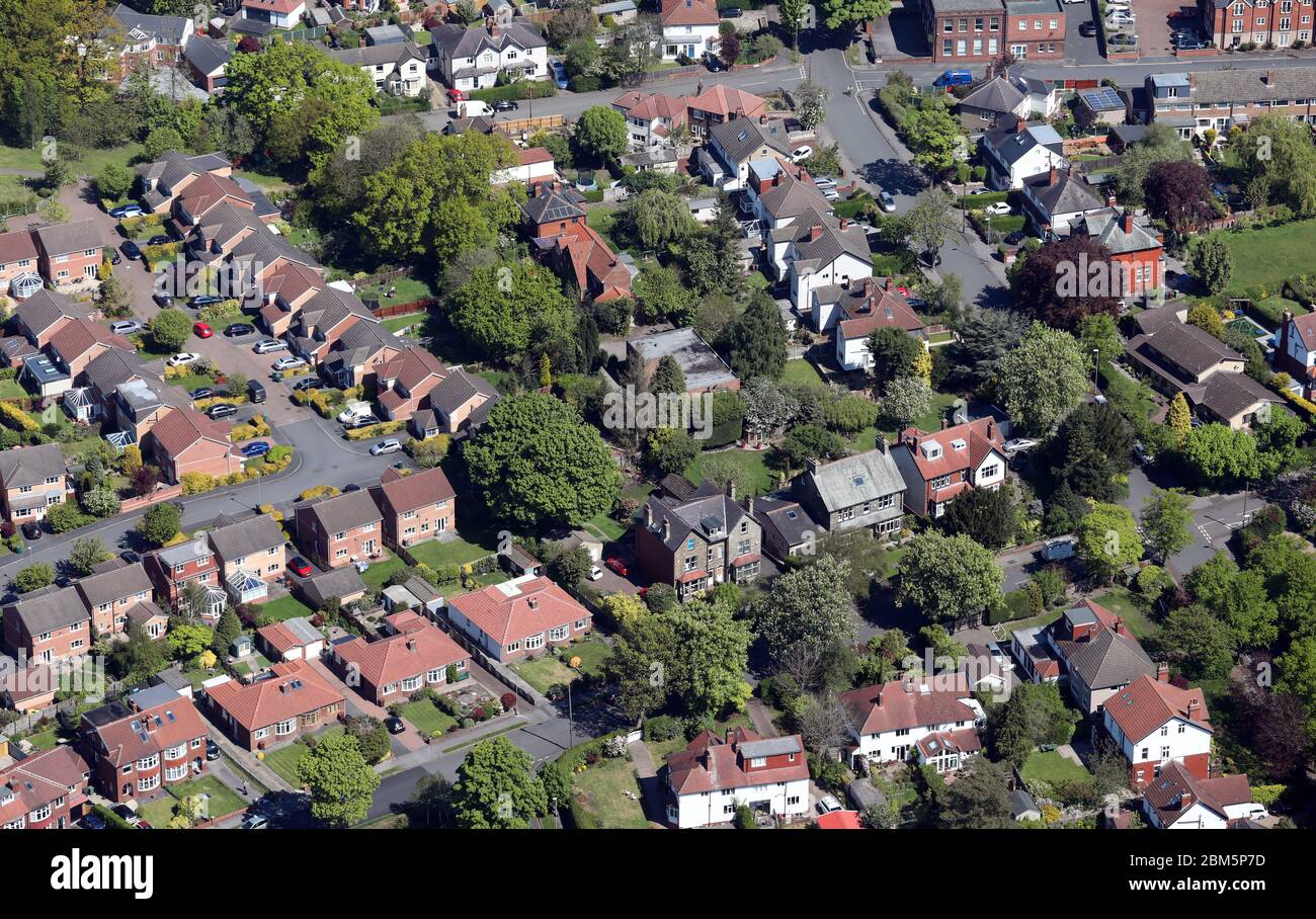 Vue aérienne de la région de l'avenue Lidgett Park de Roundhay, Leeds 8 Banque D'Images
