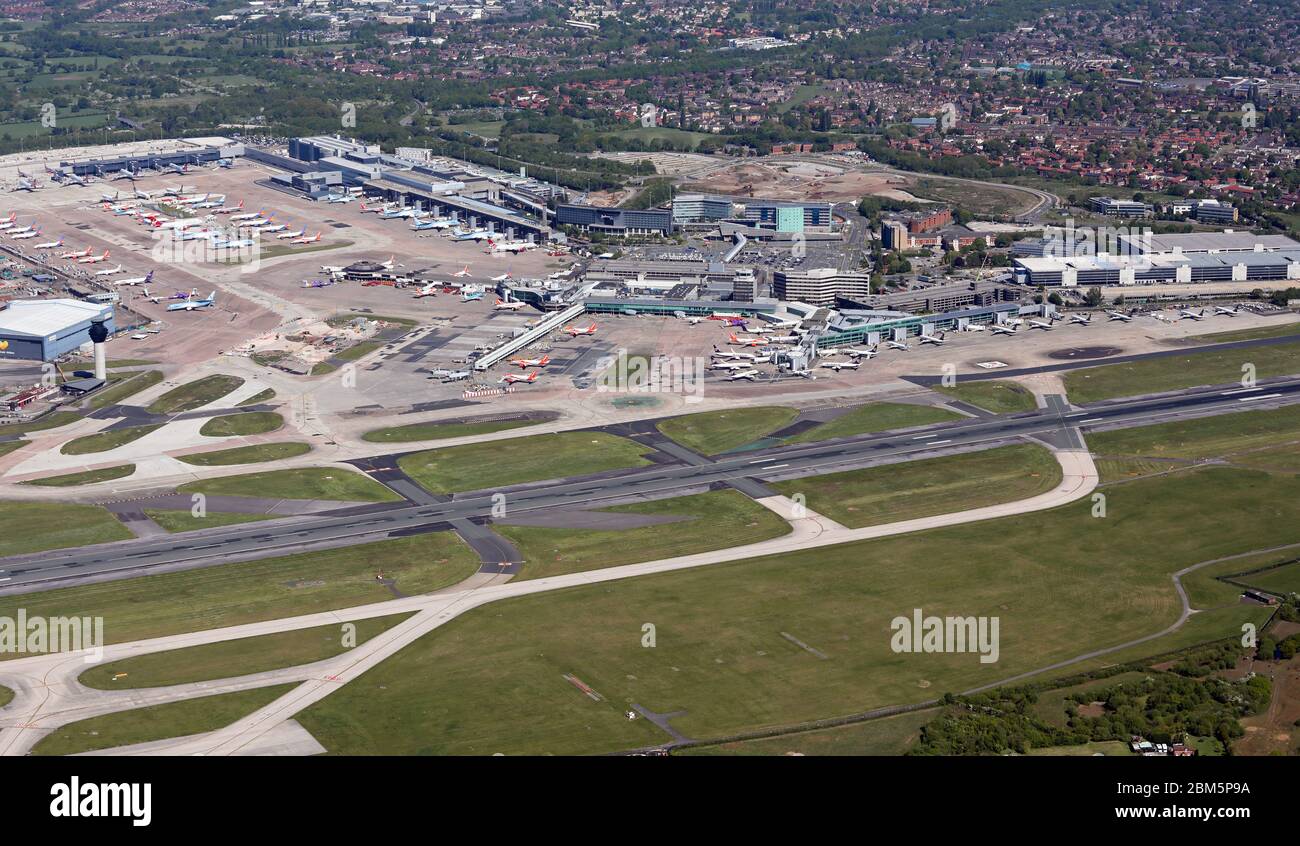 Vue aérienne de l'aéroport international de Manchester en mai 2020, dans des conditions de lock-down Banque D'Images