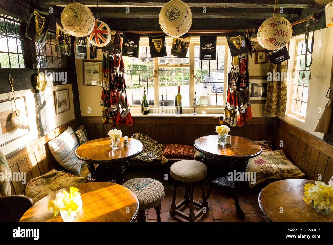 The Rock Inn, pub anglais traditionnel de 500 ans dans la campagne du Kent, Chiddingstone, Kent Banque D'Images