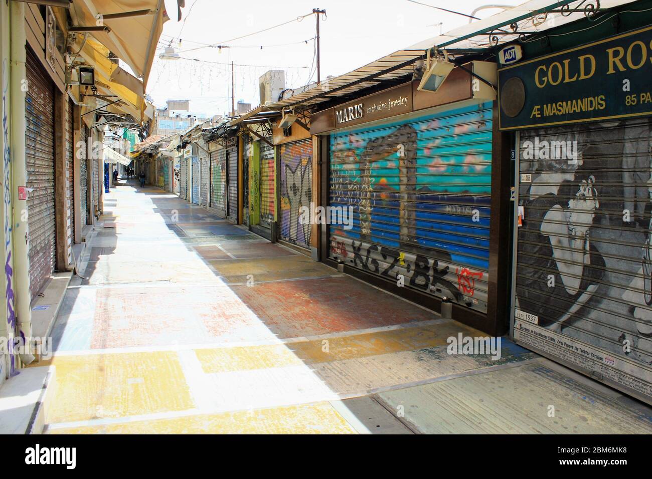 Athènes, Grèce, 6 2020 mai - fermeture de magasins dans le district de Monastiraki pendant l'enfermement du coronavirus. Banque D'Images