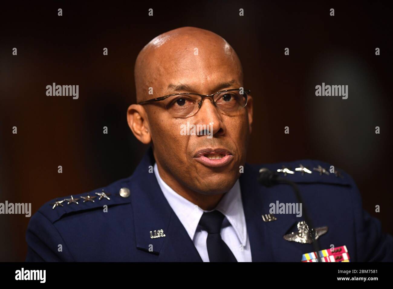 Le général Charles Q. Brown, Jr., nommé pour sa réélection comme chef d'état-major de l'US Air Force, témoigne lors d'une audience des services armés du Sénat américain à Capitol Hill à Washington, DC, le jeudi 7 mai 2020. Crédit: Kevin Dietsch / Pool via CNP | utilisation dans le monde entier Banque D'Images