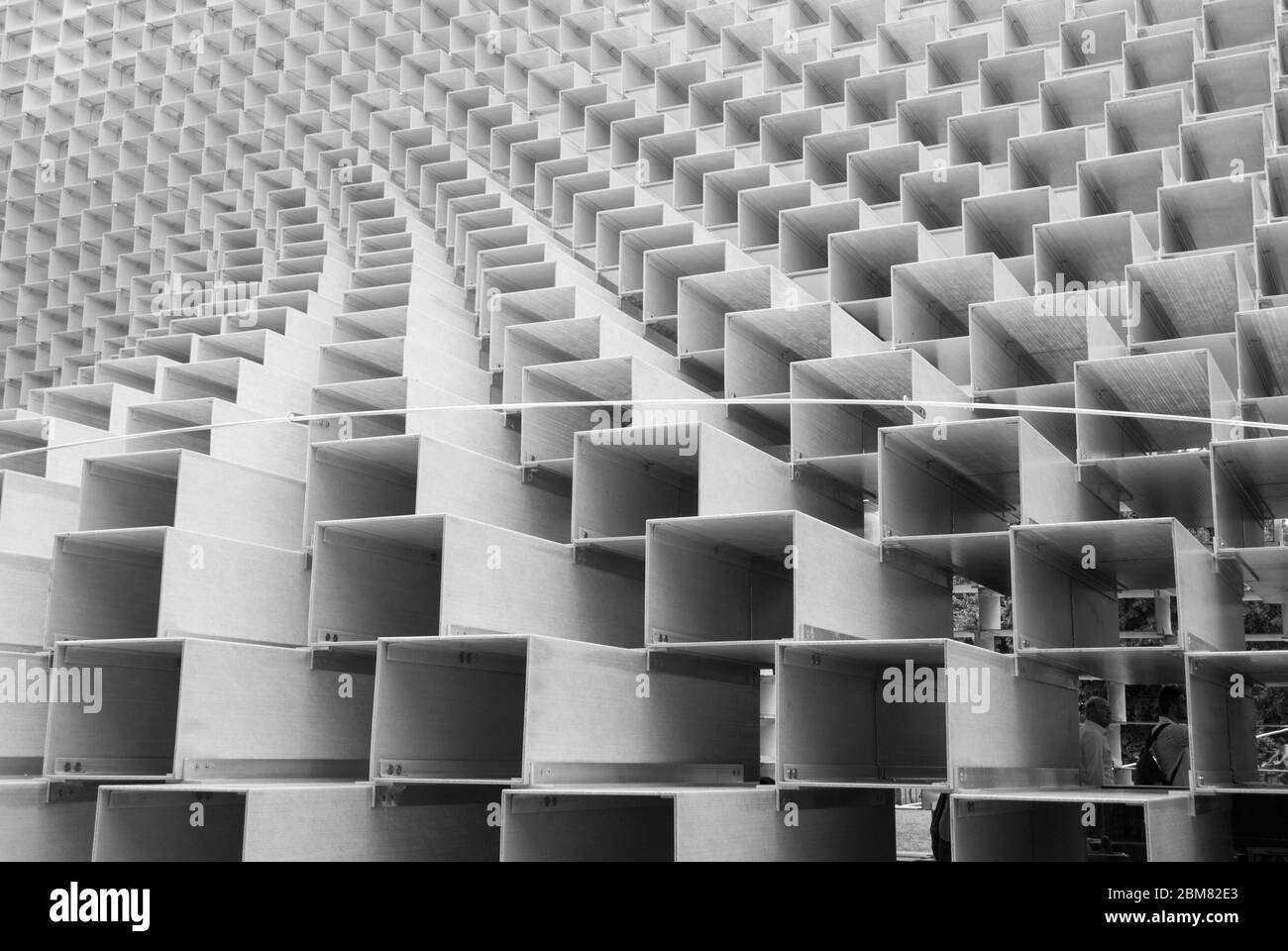 Pavillon d'été Galeries Serpentine Pavillon Serpentine 2016, Kensington Gardens, Londres, W2 3XA par LE GROUPE BIG Bjarke Ingels Banque D'Images
