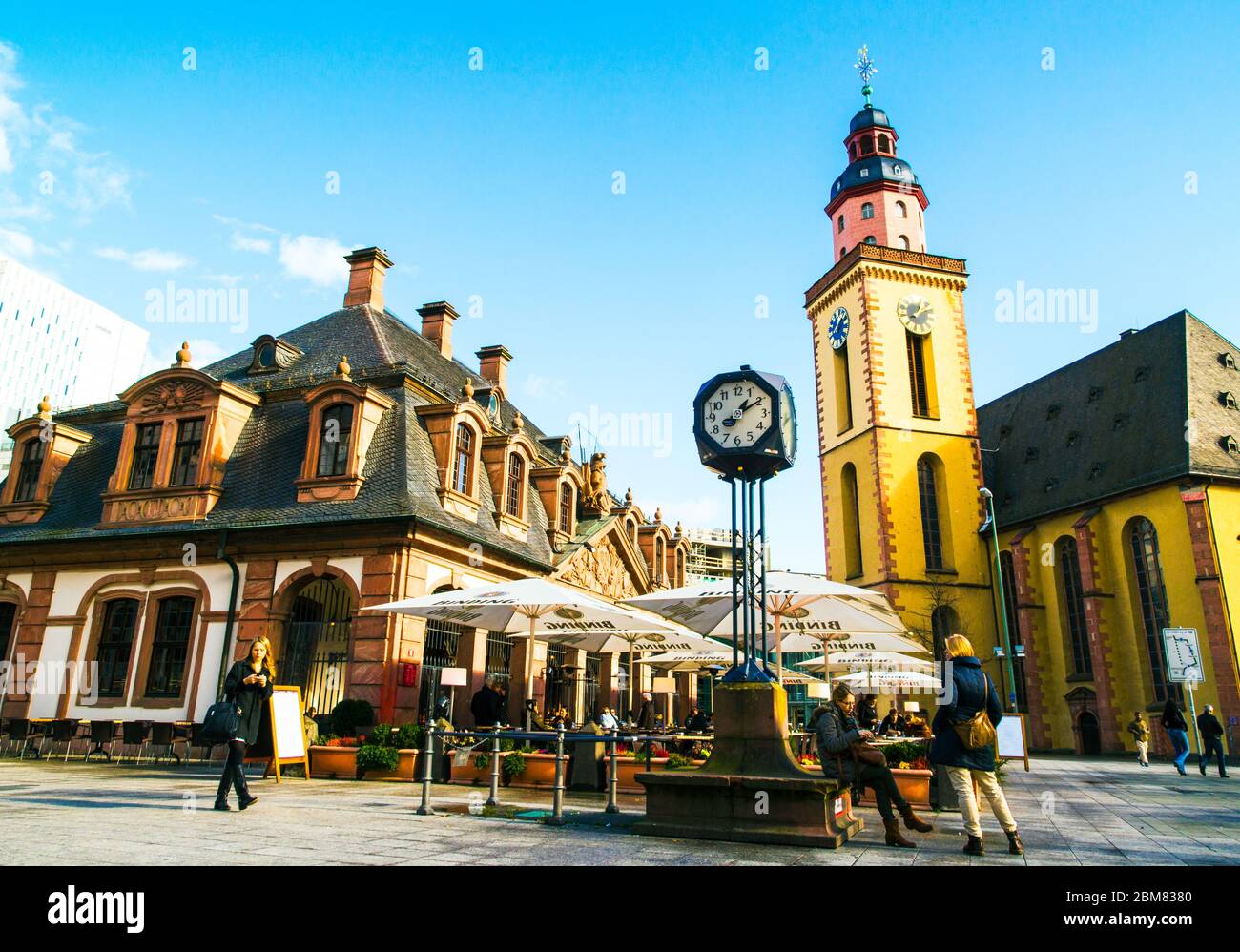 La Hauptwache et la Katharinenkirche, Francfort-sur-le-main, Allemagne. Le Hauptwache (salle principale de la Guardesroom) est un point central de la ville. Banque D'Images