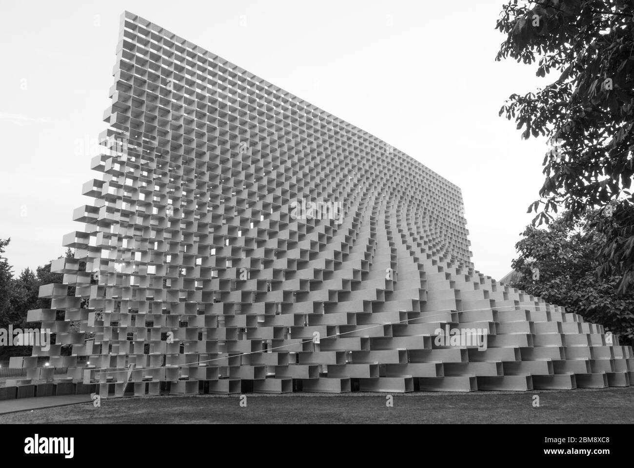 Pavillon d'été Galeries Serpentine Pavillon Serpentine 2016, Kensington Gardens, Londres, W2 3XA par LE GROUPE BIG Bjarke Ingels Banque D'Images