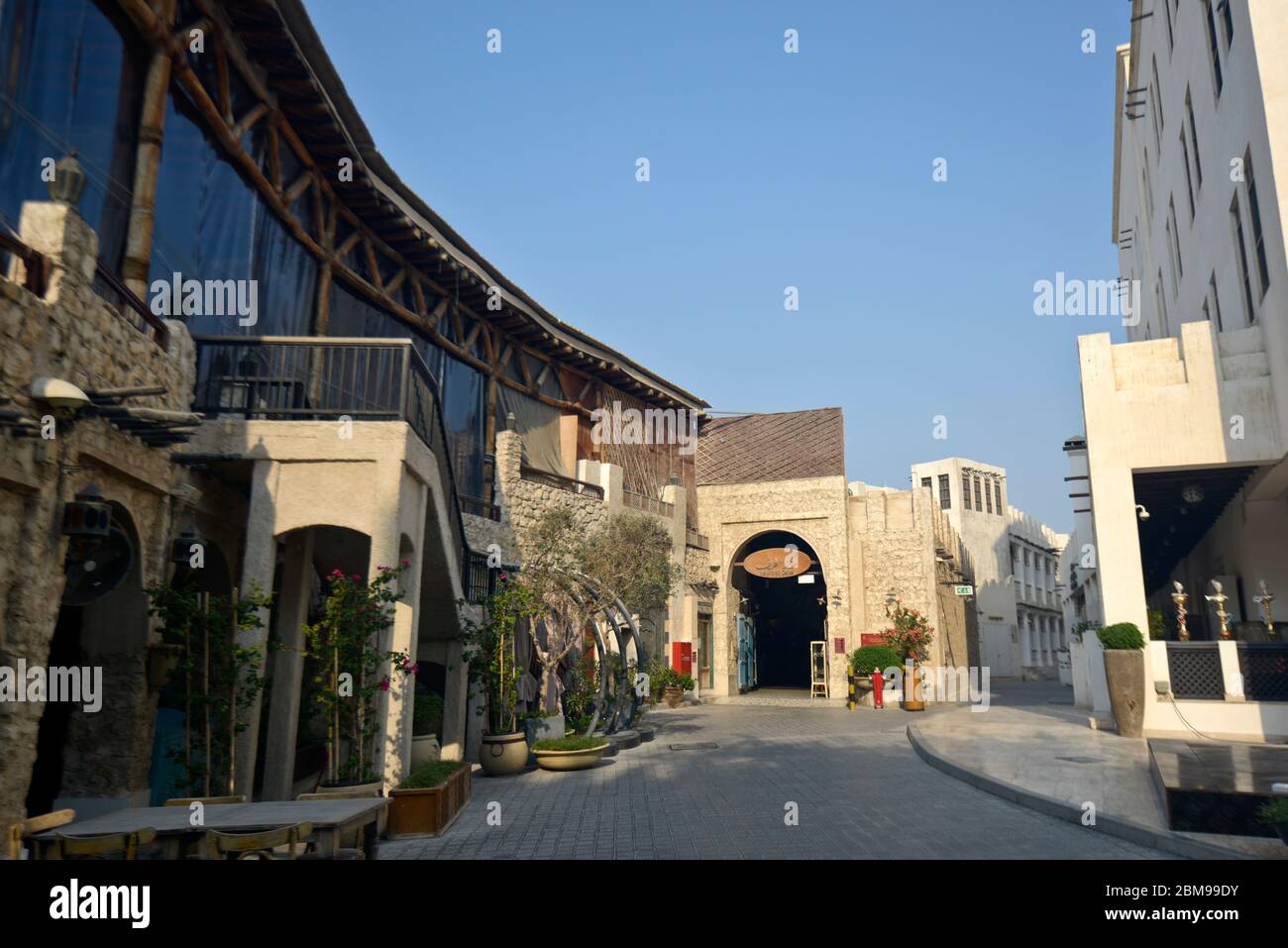 Rues vides à Souq Waqif, Doha, Qatar Banque D'Images