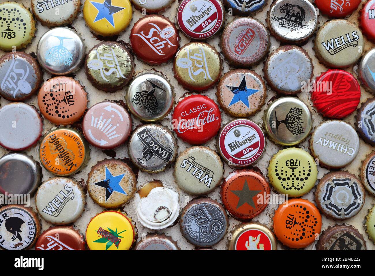 SHOP-STORY - Lot De 6 Bouchons Pour Refermer Et Différencier Les Bouteilles De Bière - Beer