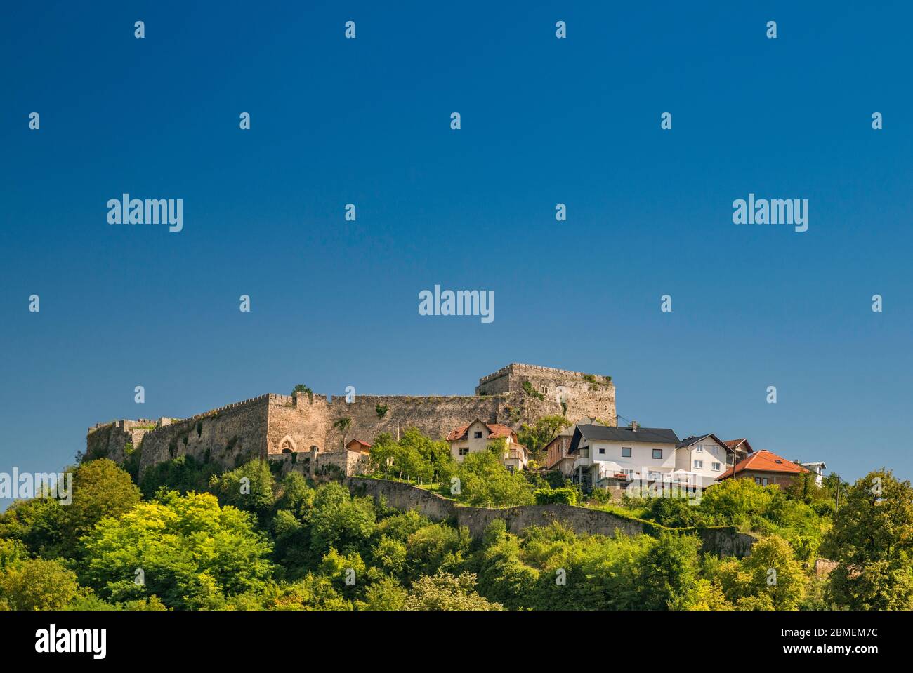 Remparts de la forteresse sur la ville de Jajce, canton de Bosnie centrale, Bosnie-Herzégovine, Europe du Sud-est Banque D'Images