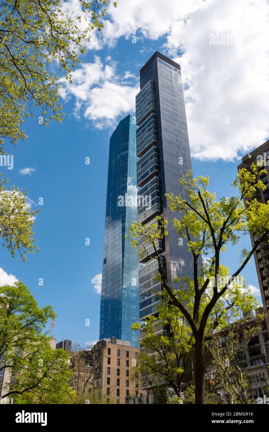 De nouveaux immeubles d'appartements de haute hauteur ont été construits près de Madison Square Park, New York, États-Unis Banque D'Images