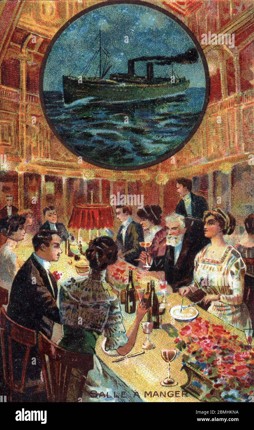 Tourisme de luxe : la vie des touristes occidentaux a bord d'un bateau de croisiere, soiree elegante dans la salle a manger du paquebot (Luxury touris Banque D'Images
