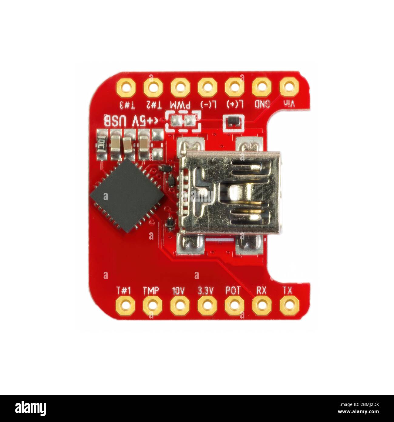 Composants à montage en surface USB vers TTL pour carte de circuit imprimé universels rouges en vue rapprochée Banque D'Images