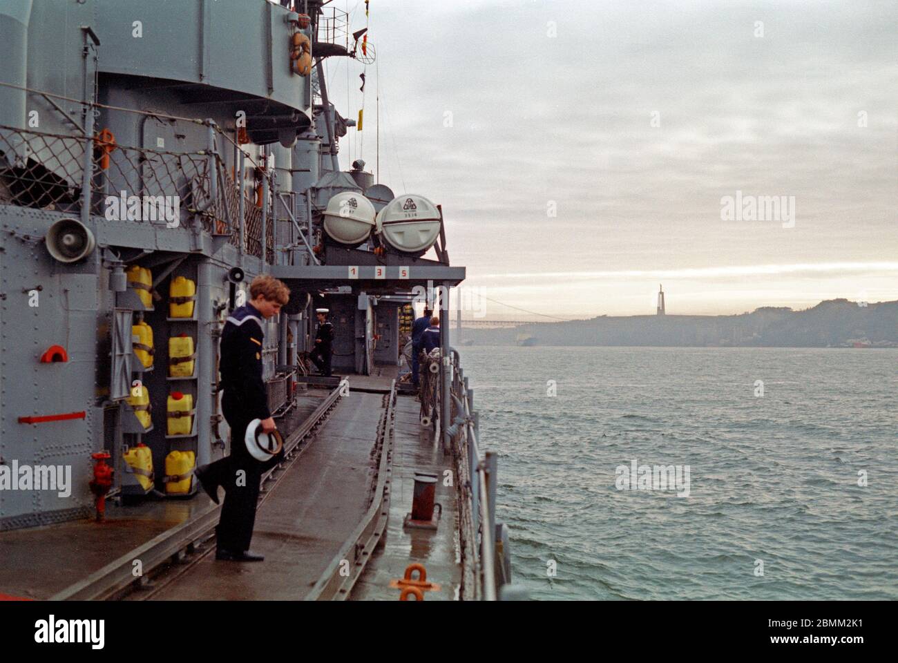 Destroyer 5 de la Marine allemande s'érie au port, 03 février 1982, Lisbonne, Portugal Banque D'Images