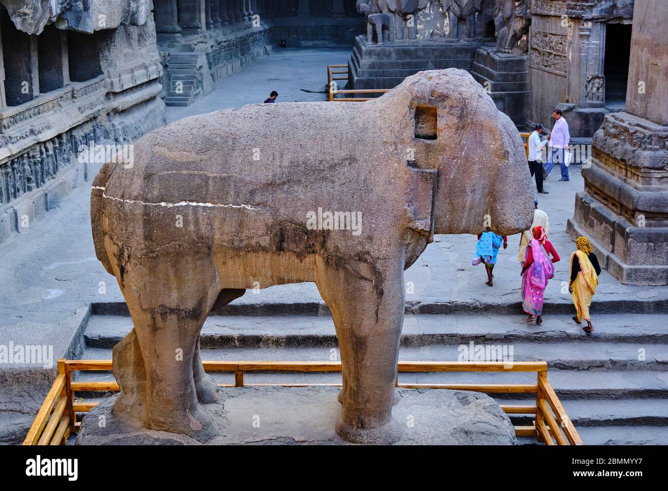 Inde, Maharashtra, temple de la grotte d'Ellora, patrimoine mondial de l'UNESCO, temple de Kailash, 8ème siècle, grotte N°16 Banque D'Images