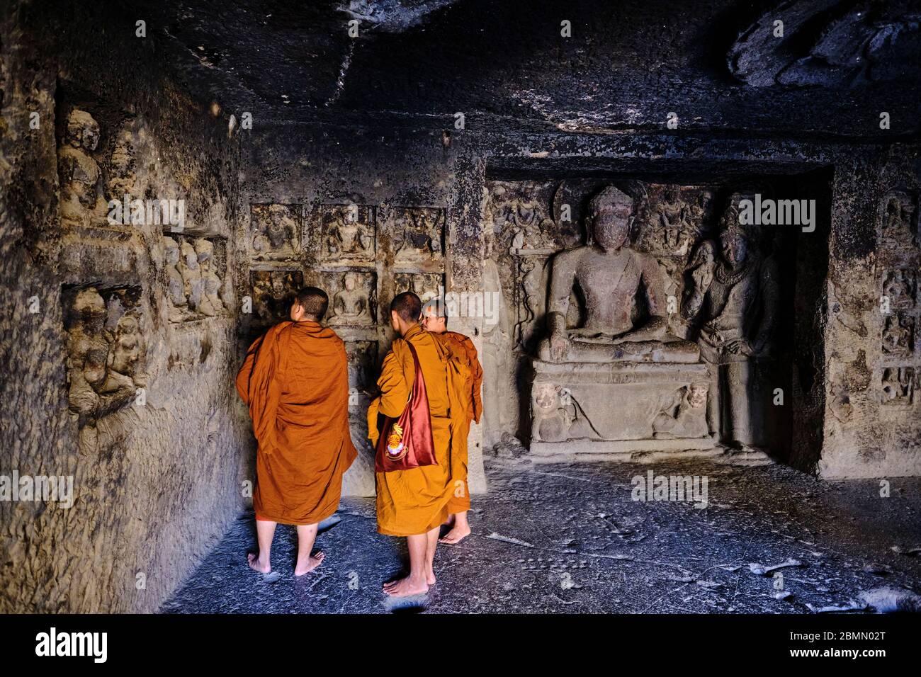 Inde, Maharashtra, temple de la grotte d'Ellora, patrimoine mondial de l'UNESCO, grotte N°12 Banque D'Images