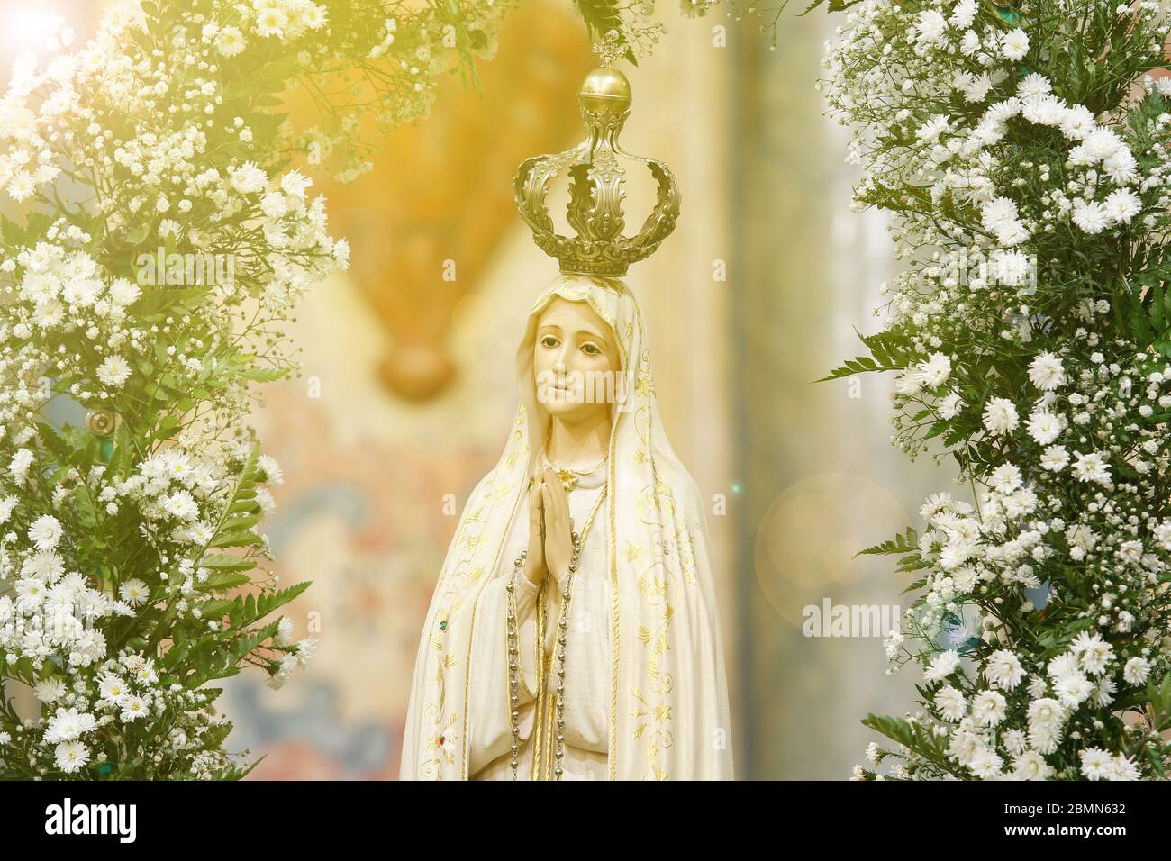 Statue de l'image de Notre Dame de Fatima, Mère de Dieu dans la religion catholique, Notre Dame du Rosaire de Fatima, la Vierge Marie Banque D'Images