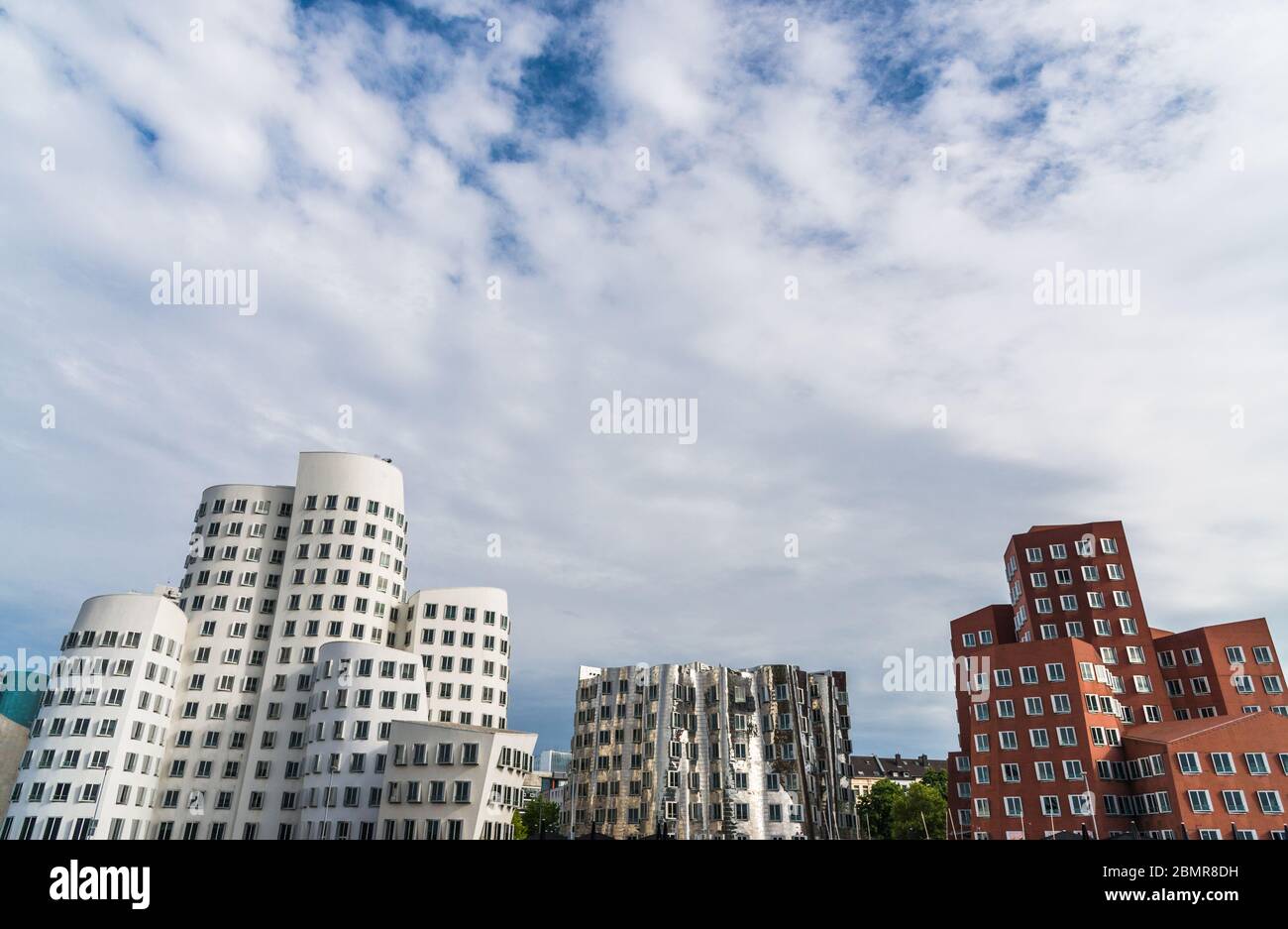 Vue sur le quartier de Medienhafen Zollhof à Düsseldorf, Allemagne. Banque D'Images