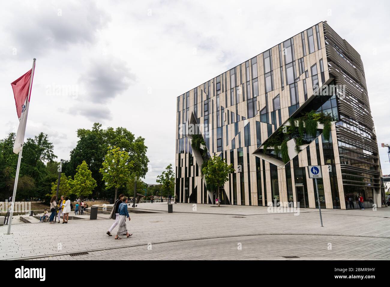 Düsseldorf, Allemagne - 11 août 2019 : bureau et magasin de détail de Ko Bogen Banque D'Images