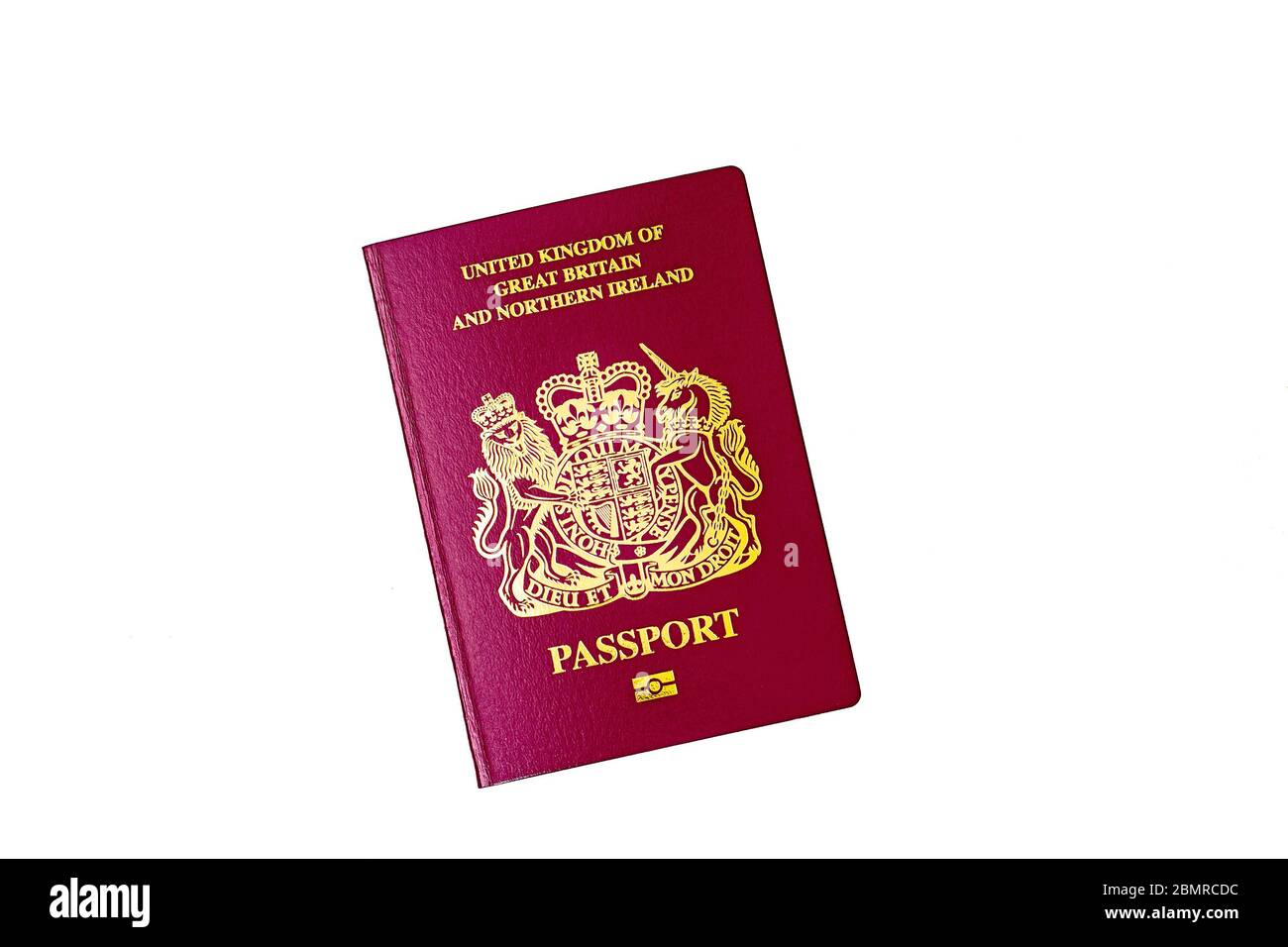 Passeport britannique (2020) isolé sur fond blanc Banque D'Images