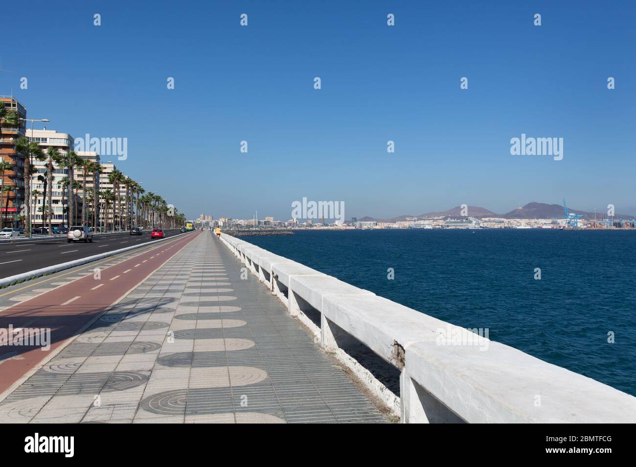 Île de Gran Canaria, Espagne. Vue pittoresque sur l'esplanade de Las Palmas sur l'Avenida de Canarias. Banque D'Images