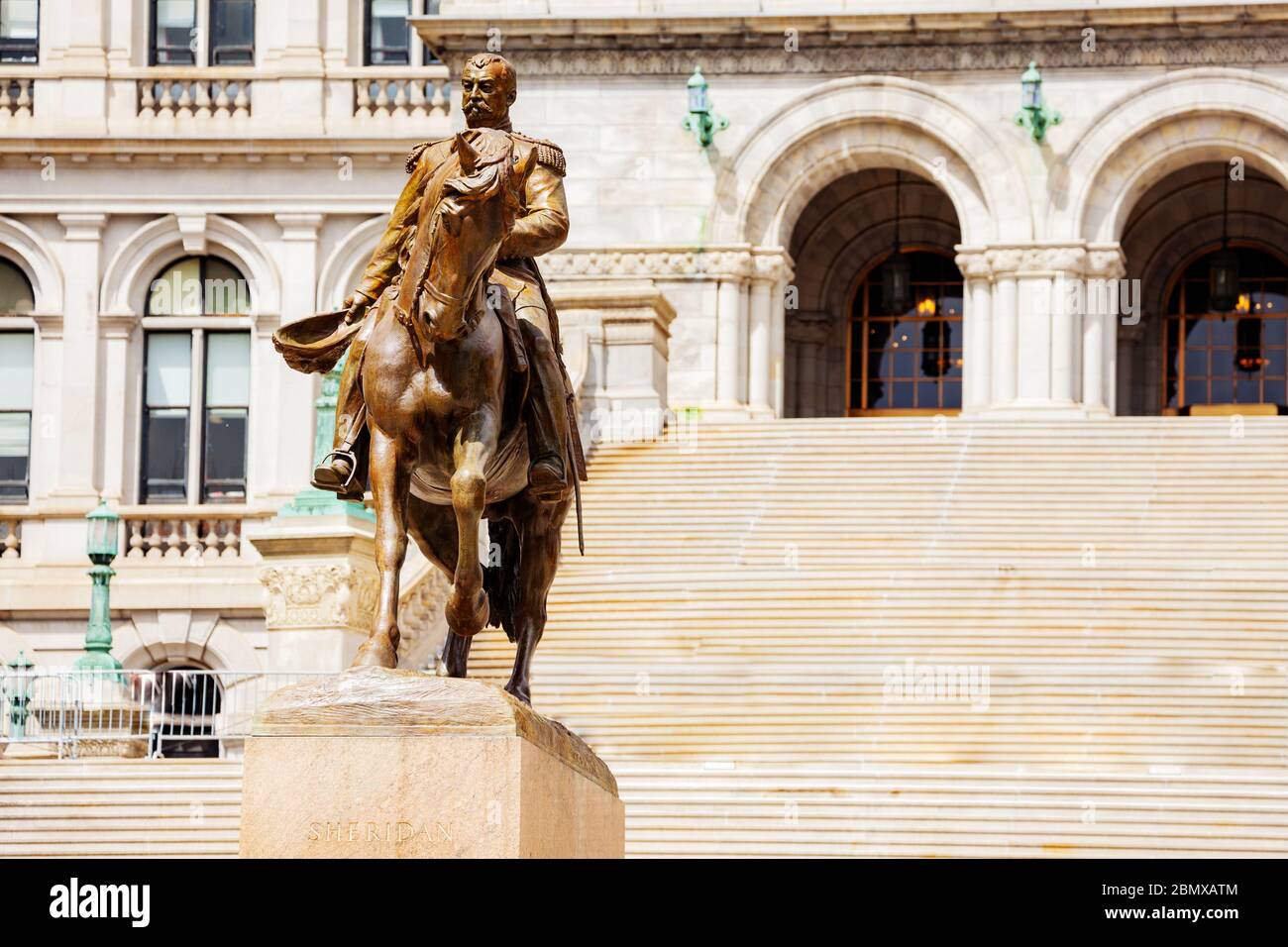 Statue du général Philip Sheridan près du bâtiment du Capitole de l'État de New York Banque D'Images