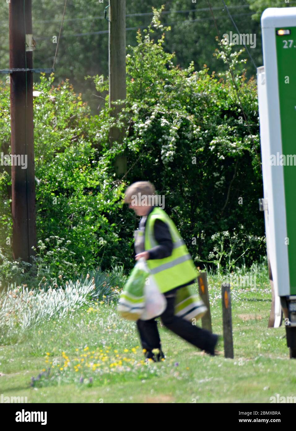 Livraison à domicile, livraison de nourriture et de boissons au supermarché dans la région rurale de Suffolk, Angleterre, Royaume-Uni Banque D'Images