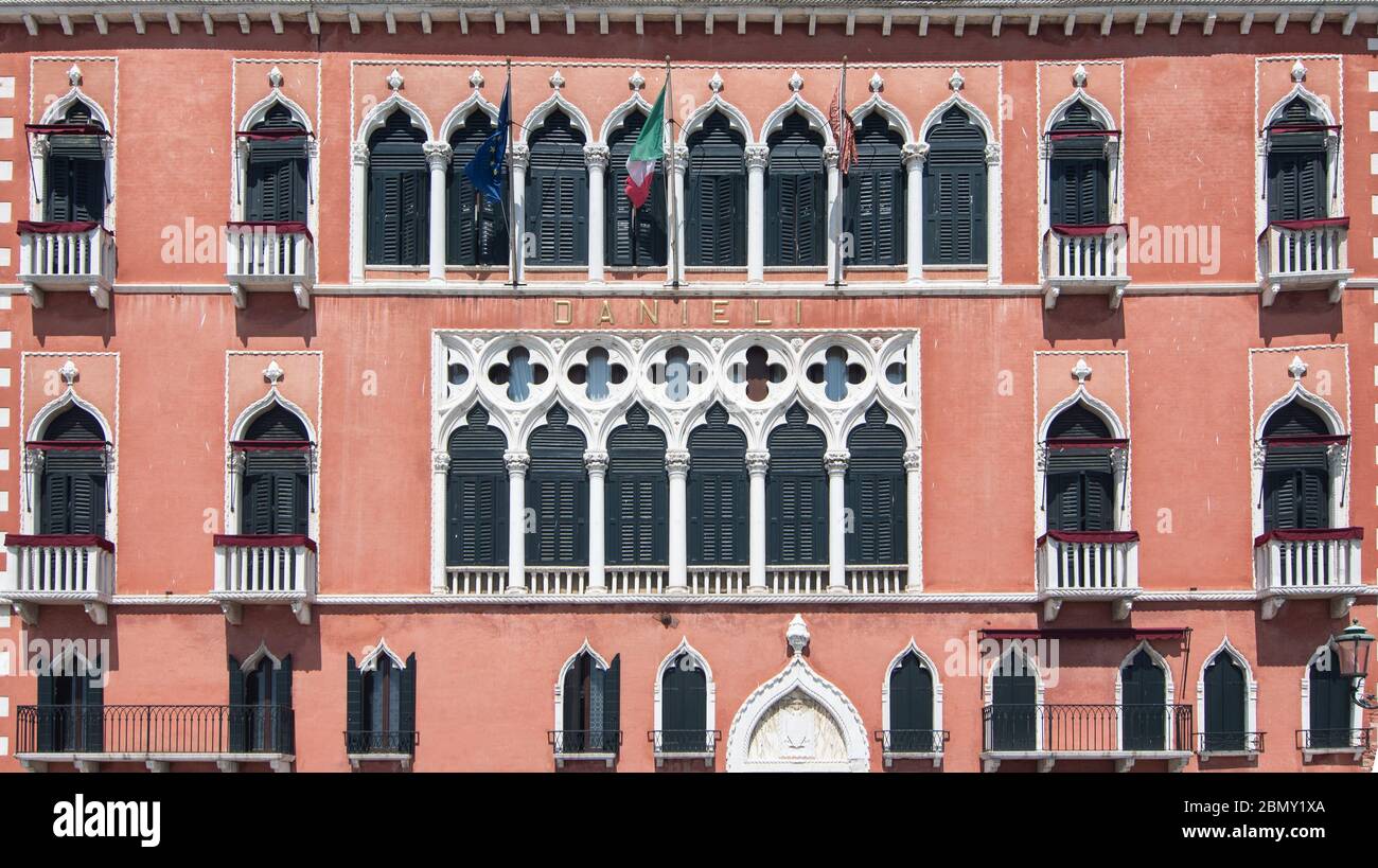 VENISE, ITALIE - 08 MAI : l'hôtel de luxe Danieli est fermé en raison de l'absence de touristes. L'Italie a été le premier pays à imposer un confinement à l'échelle nationale Banque D'Images
