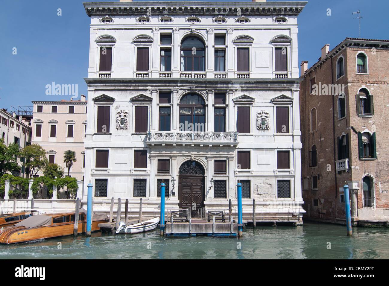 VENISE, ITALIE - MAI 08 : l'hôtel de luxe Amman Venise est fermé en raison de l'absence de touristes. L'Italie a été le premier pays à imposer une loc à l'échelle nationale Banque D'Images