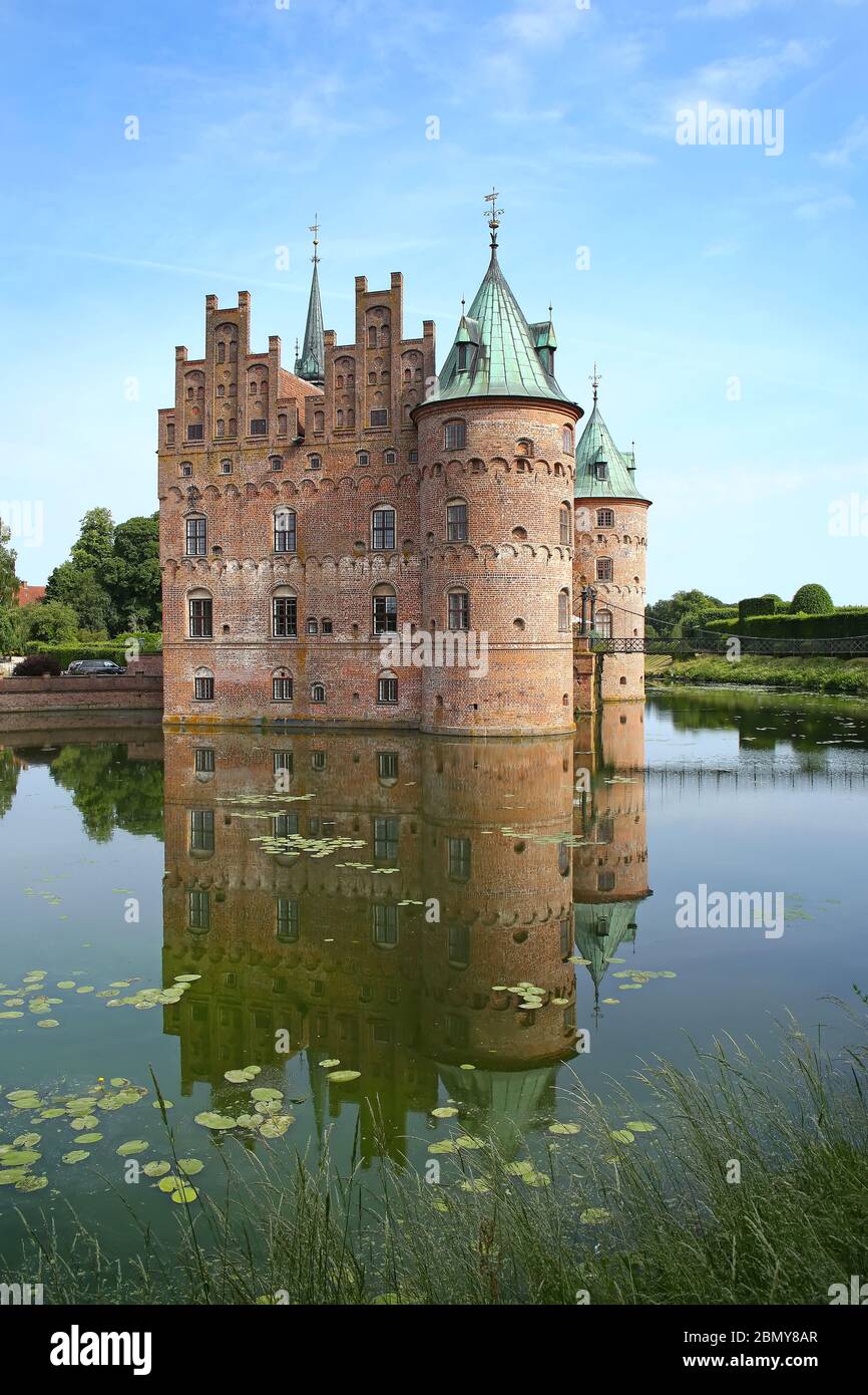 Le château d''Egeskov est situé près de Kvaerndrup, dans le sud de l''île de Funen, au Danemark. Le château est la caste d'eau Renaissance la mieux préservée d'Europe Banque D'Images