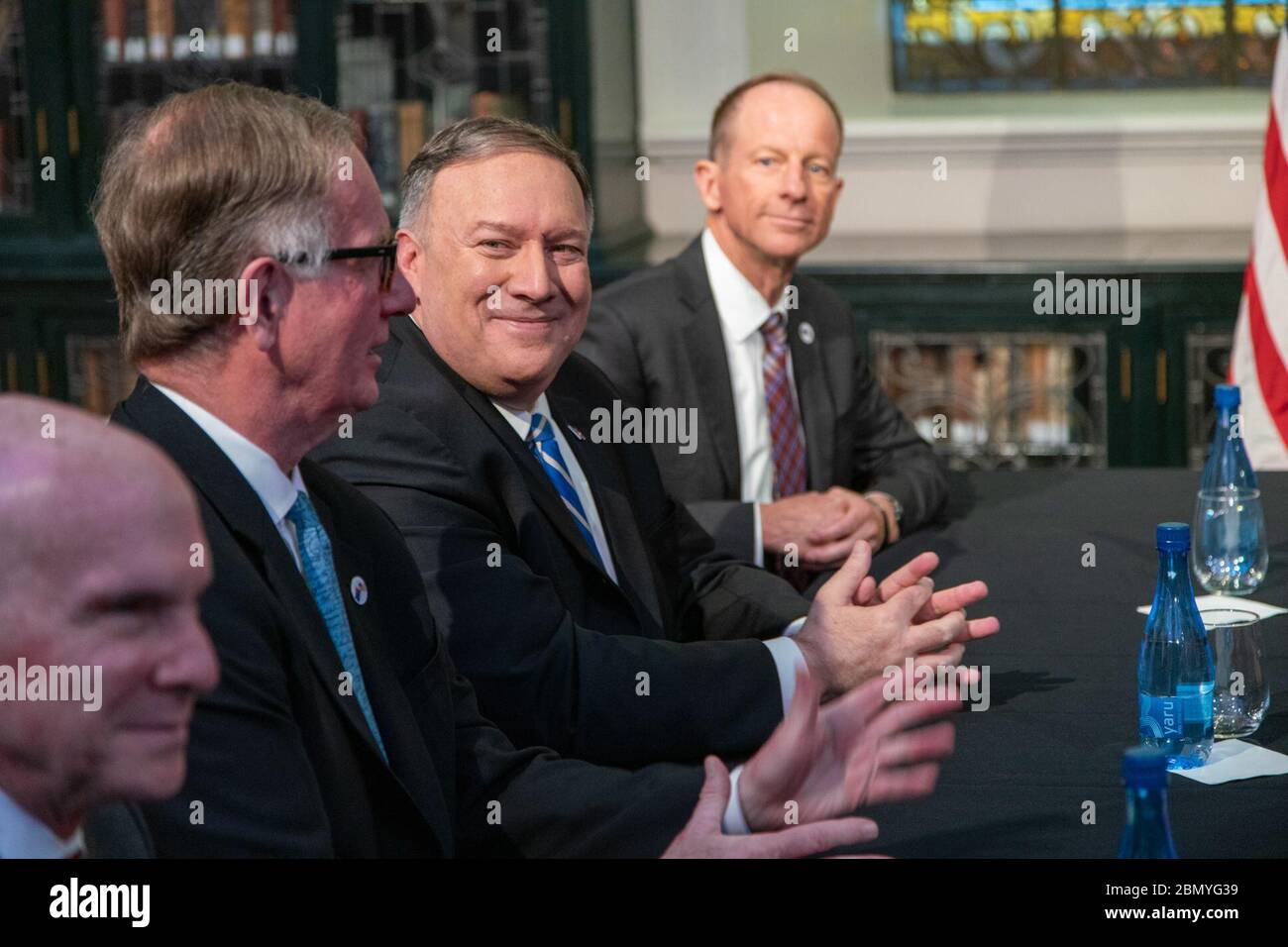 Le secrétaire Pompeo rencontre les dirigeants de l'opposition australienne le secrétaire d'État américain Michael R. Pompeo rencontre les dirigeants de l'opposition australienne à la bibliothèque d'État de Nouvelle-Galles du Sud le 4 août 2019. Banque D'Images