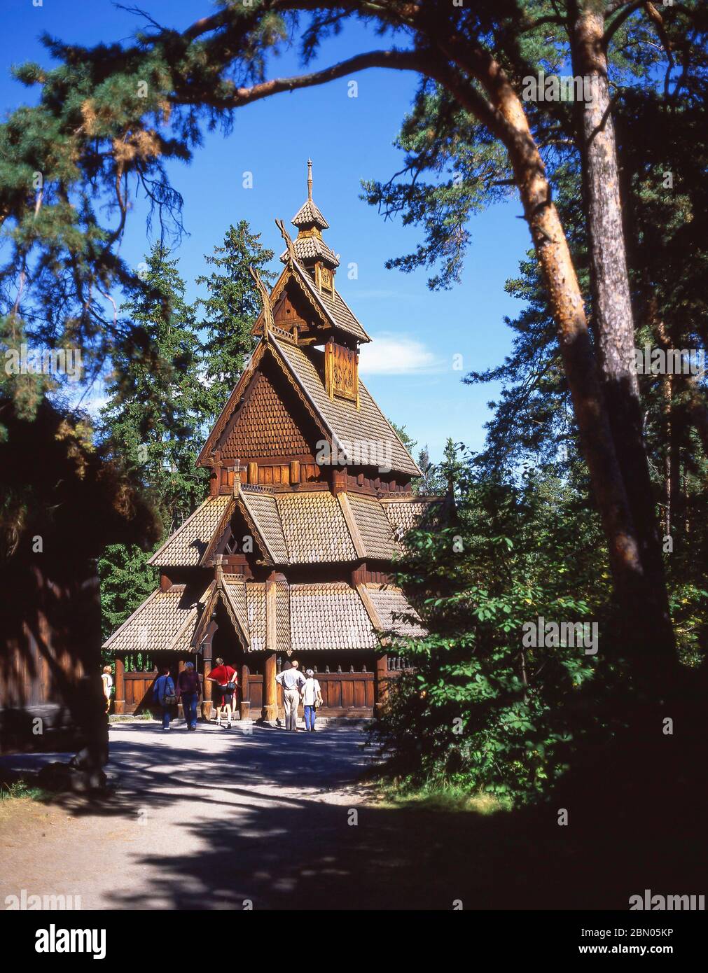 Église Stavkirke du GED au Musée folklorique norvégien (Norsk Folkemuseum), Bygdoy, Oslo, Royaume de Norvège Banque D'Images