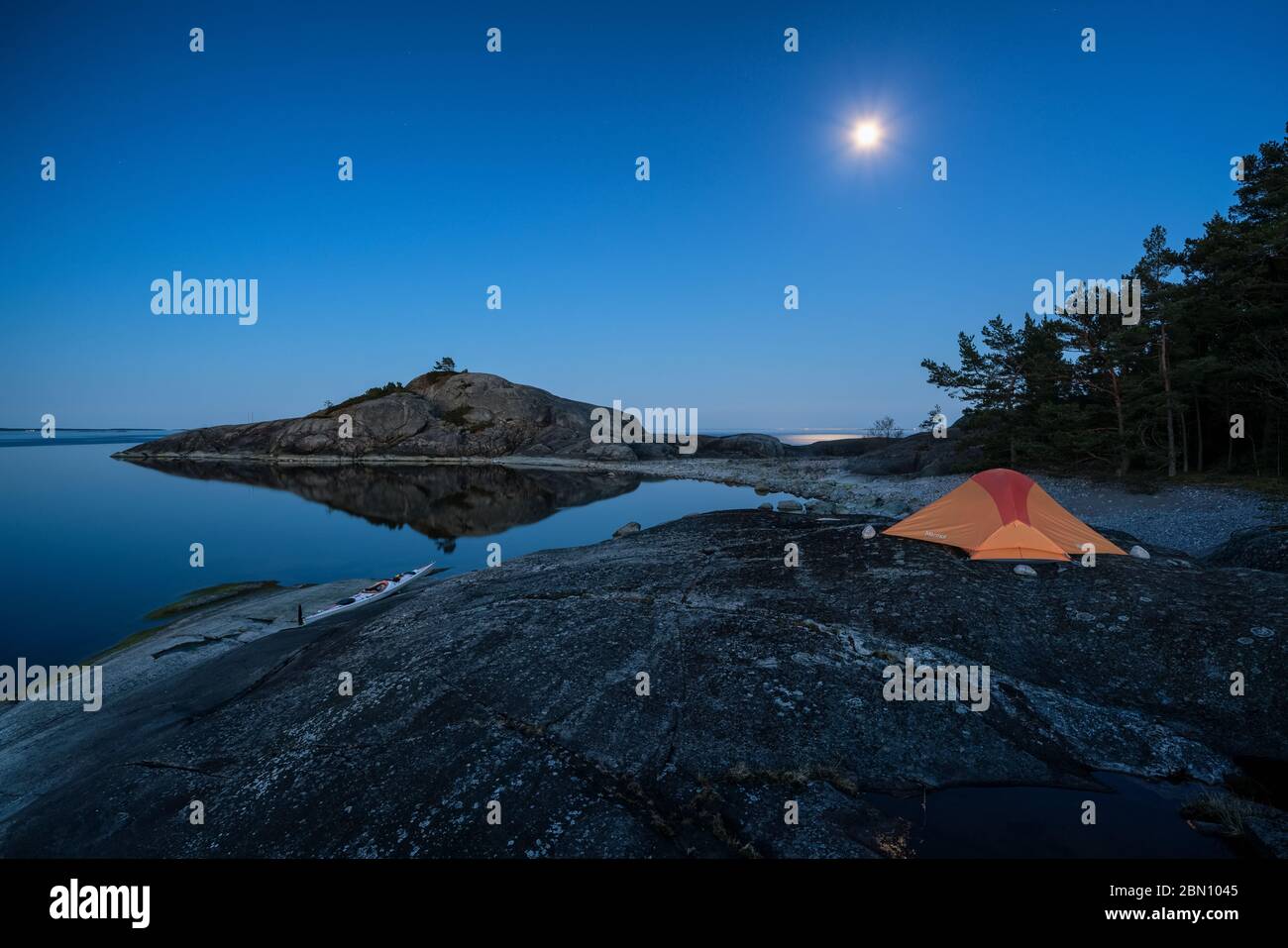 Camping sur l'île de Rysshloben, Inkoo, Finlande Banque D'Images