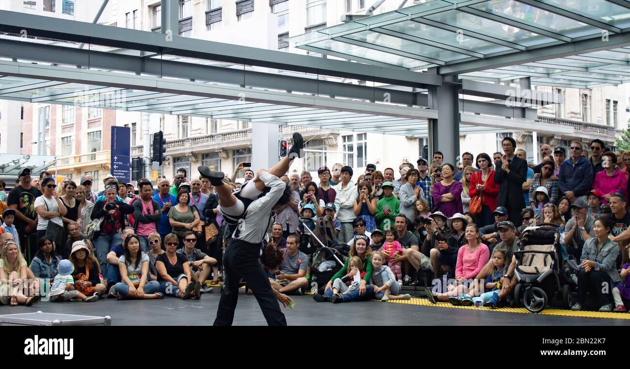 Représentation au Auckland Buskers Festival Banque D'Images