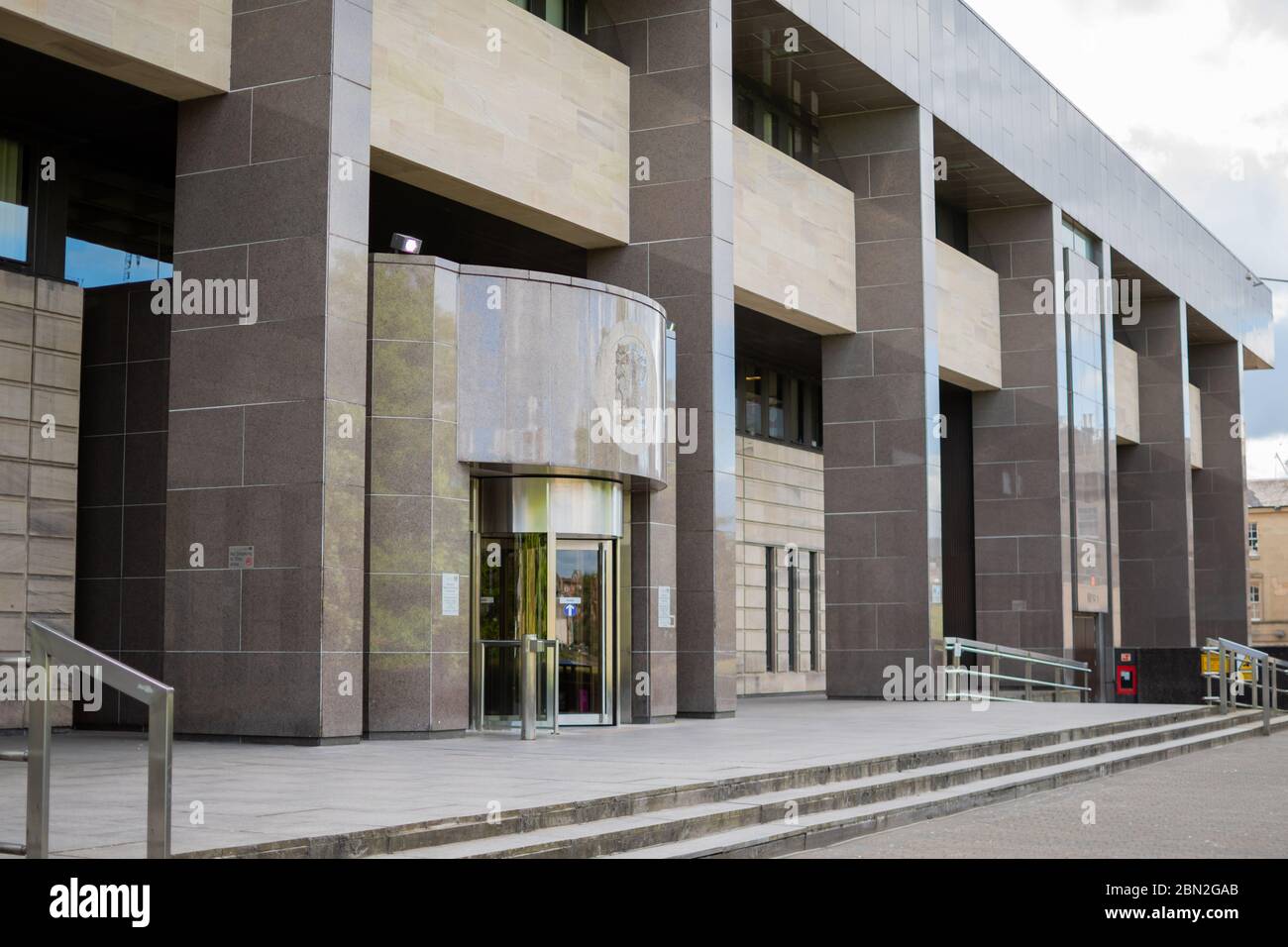 L'entrée du shérif court de Glasgow dans le Gorbals. Banque D'Images