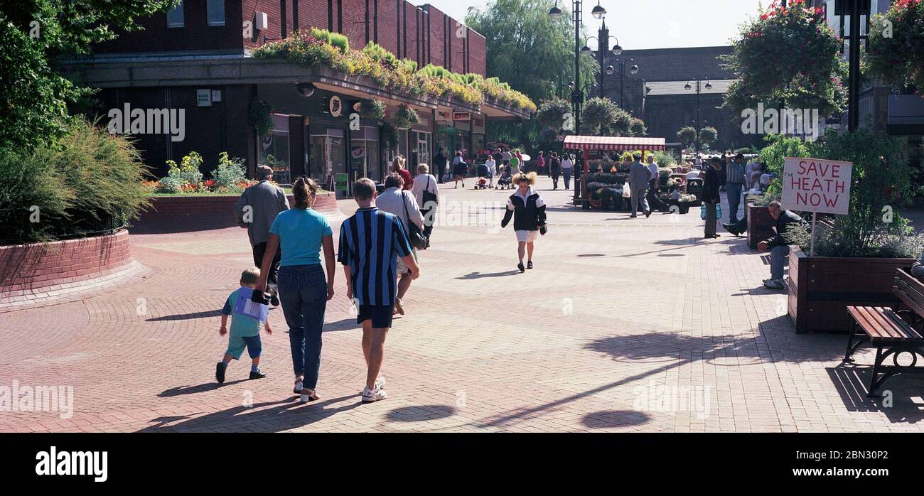 1997, centre-ville de Bedworth, West Midlands, Angleterre, Royaume-Uni Banque D'Images
