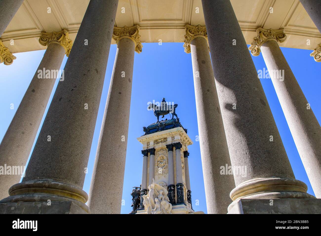 Monument à Alfonso XII du parc del Buen Retiro, Madrid, Espagne Banque D'Images