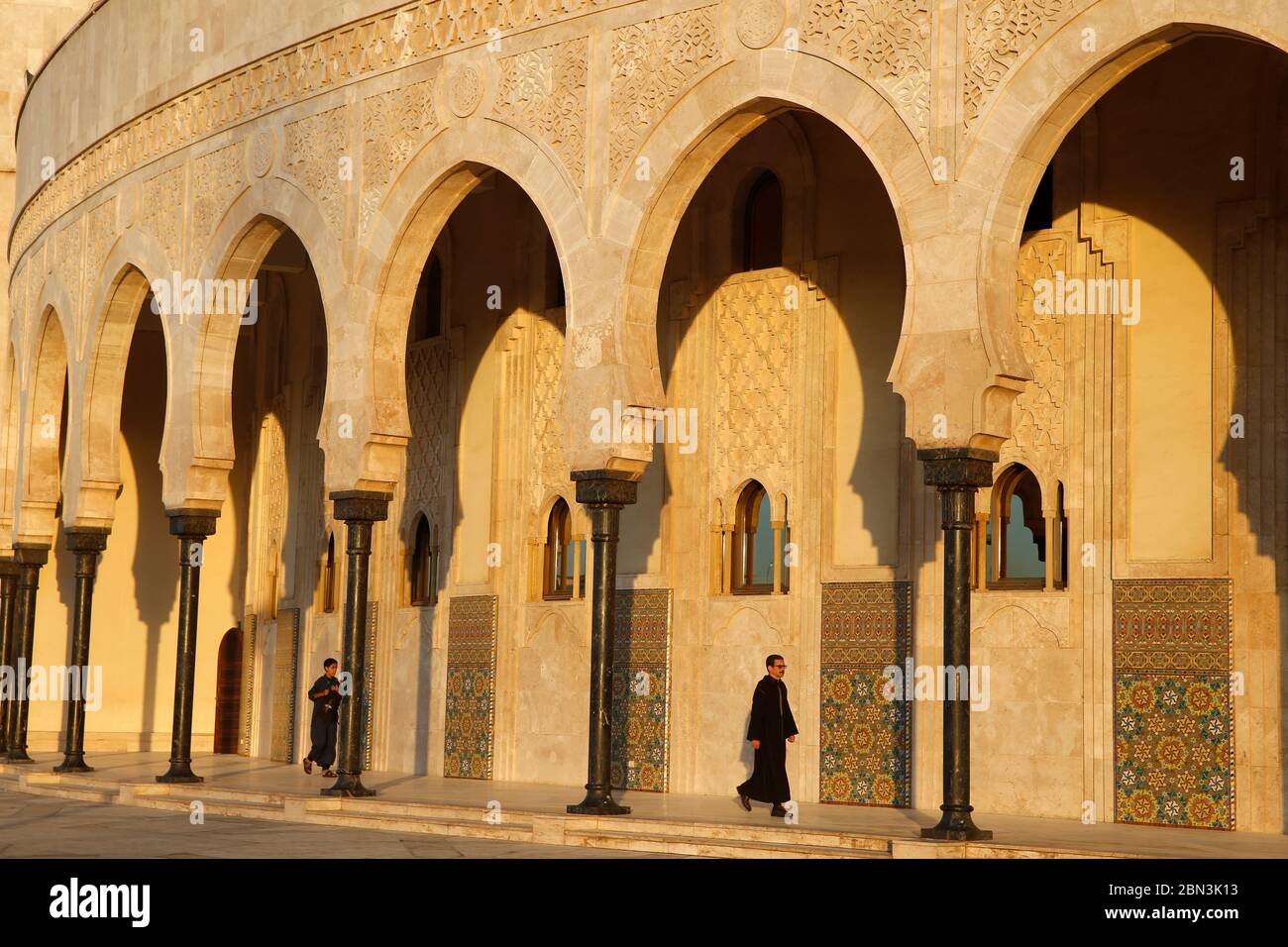 Mosquée Hassan II, Casablanca, Maroc. Étudiants de Medersa. Banque D'Images