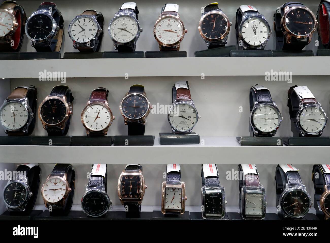 Fausses montres de marque à vendre dans Chinatown. Kuala Lumpur. Malaisie. Banque D'Images