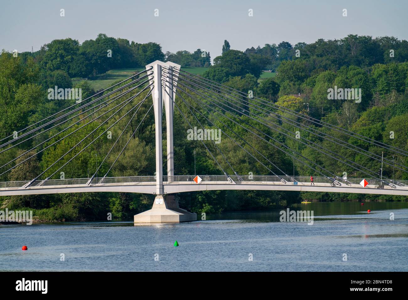 Le nouveau pont sur la Ruhr à Essen-Kupferdreh, KampmannbrŸcke, Essen, NRW, Allemagne Banque D'Images