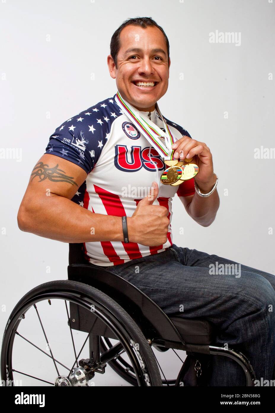 Dallas Texas USA, mai 2012 : cycliste paralympique Oz Sanchez au Sommet de l'équipe USA pour les médias avant les Jeux olympiques de Londres de 2012. ©Marjorie Kamys Cotera/Daemmrich Photographie Banque D'Images